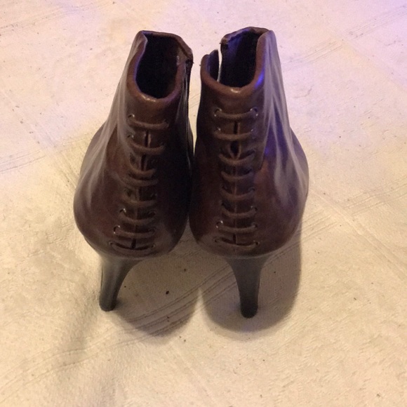 Fun short boot. - Picture 3 of 4